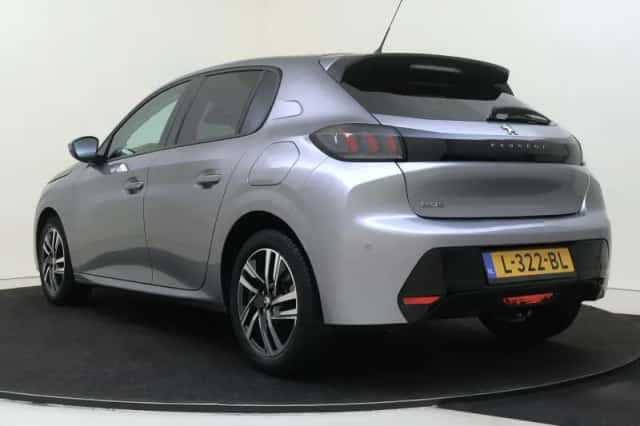 Peugeot 208 (2021) thumbnail 4