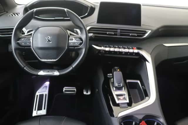 Peugeot 3008 (2019) thumbnail 5