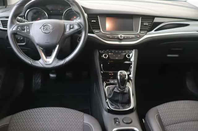 Opel Astra (2016) thumbnail 5