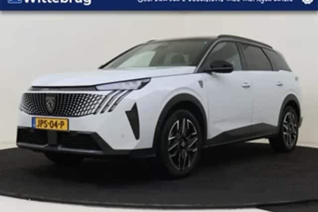 Peugeot 5008 (2025) thumbnail 1