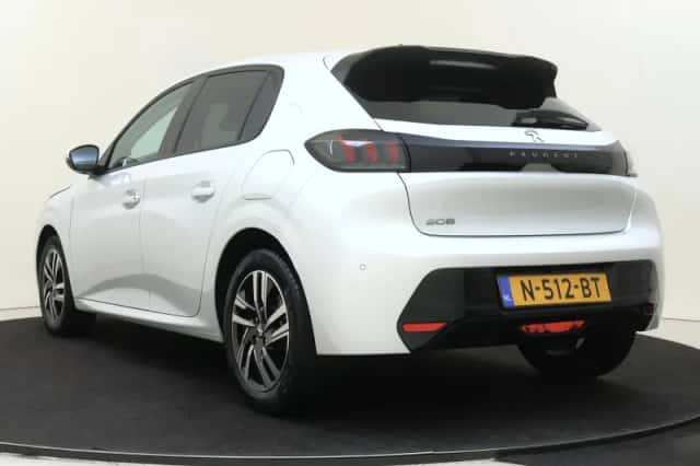 Peugeot 208 (2021) thumbnail 4