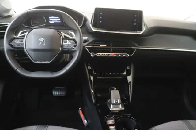 Peugeot 208 (2021) thumbnail 5