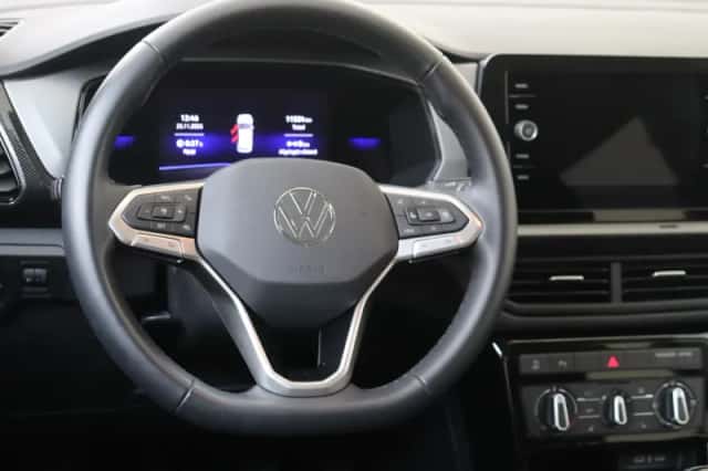 Volkswagen T-Cross (2025) thumbnail 6