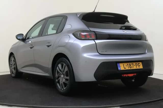 Peugeot 208 (2021) thumbnail 4