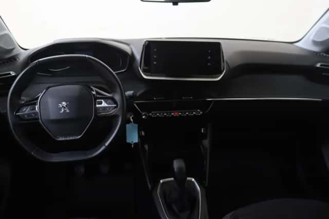 Peugeot 208 (2021) thumbnail 5