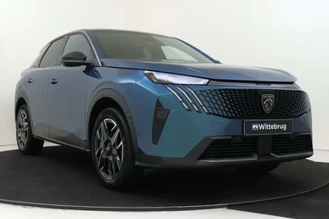 Peugeot 3008 (2024) thumbnail 3