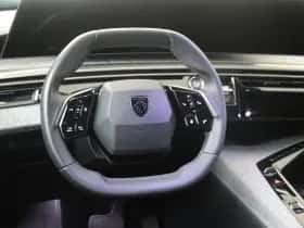 Peugeot 3008 (2024) thumbnail 6