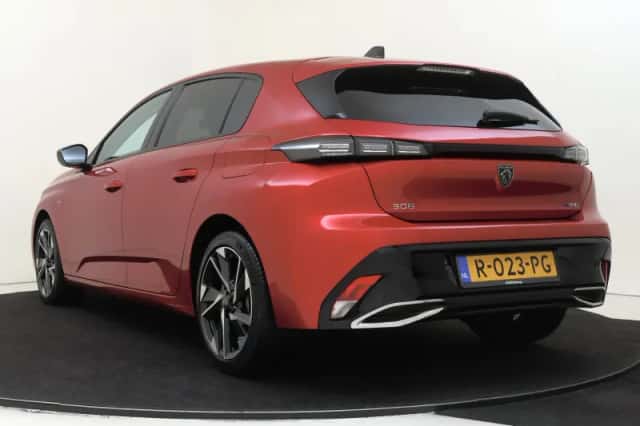 Peugeot 308 (2022) thumbnail 4