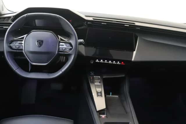 Peugeot 308 (2022) thumbnail 5