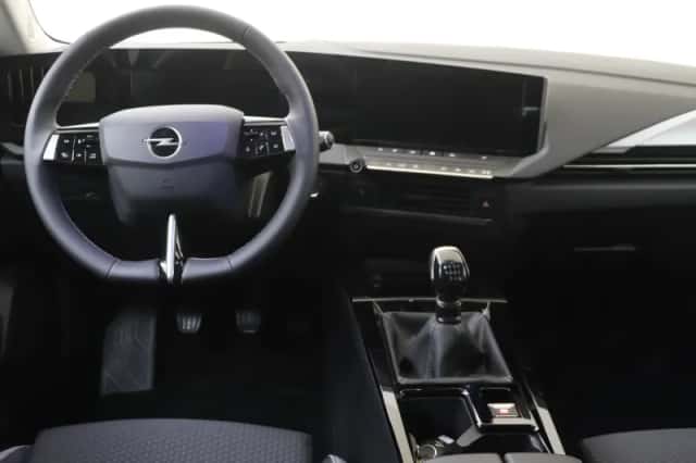 Opel Astra (2025) thumbnail 5