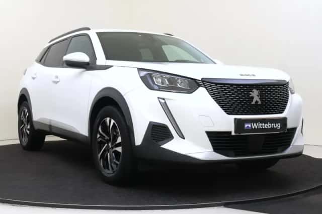 Peugeot 2008 (2021) thumbnail 3