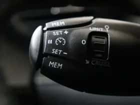 Peugeot 2008 (2021) thumbnail 20