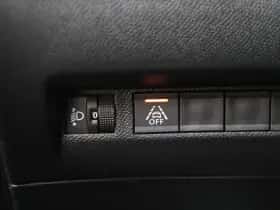 Peugeot 2008 (2021) thumbnail 24