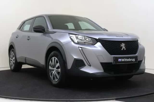 Peugeot 2008 (2023) thumbnail 3