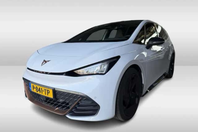 CUPRA Born (2022) thumbnail 3