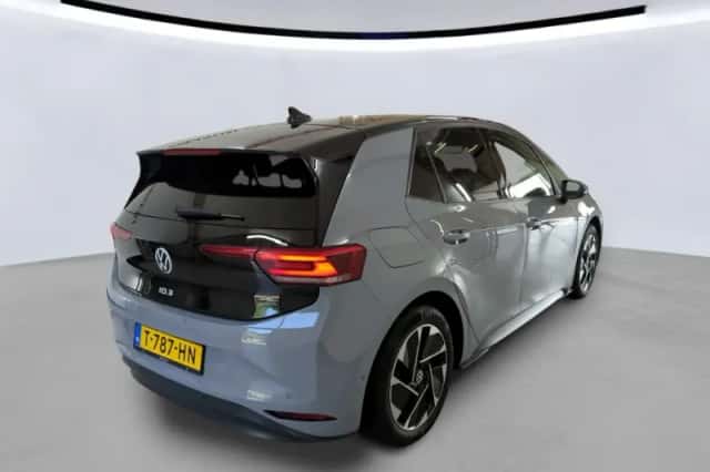Volkswagen ID.3 (2023) thumbnail 4