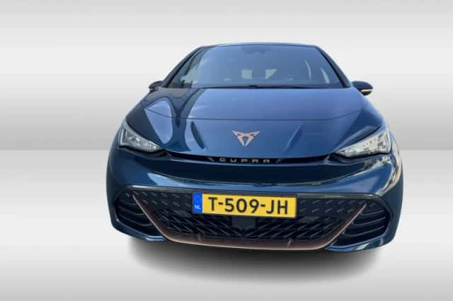 CUPRA Born (2023) thumbnail 4