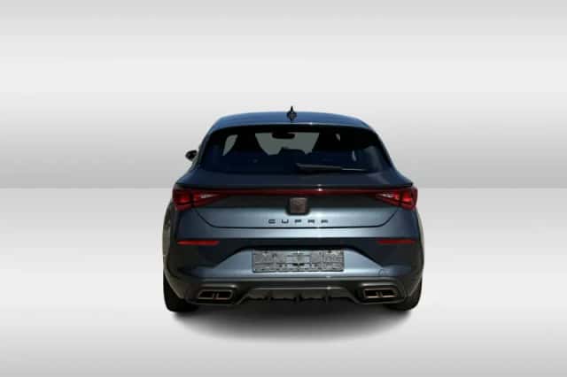 CUPRA Leon (2024) thumbnail 5