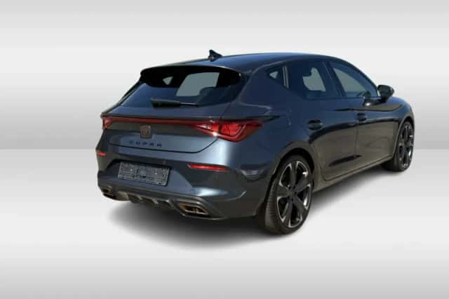 CUPRA Leon (2024) thumbnail 6