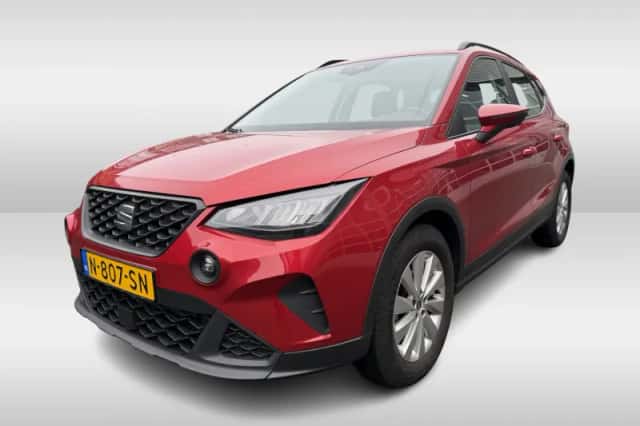 SEAT Arona (2022) thumbnail 3