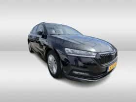 Škoda Octavia (2023) thumbnail 5