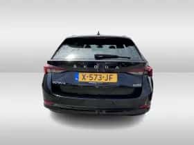 Škoda Octavia (2023) thumbnail 7