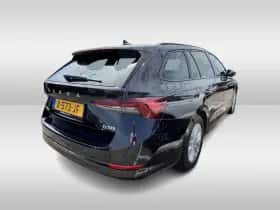Škoda Octavia (2023) thumbnail 8