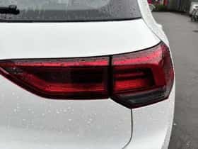 Volkswagen Golf (2022) thumbnail 33