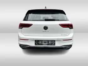 Volkswagen Golf (2022) thumbnail 9