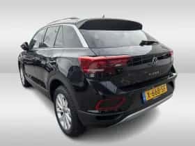 Volkswagen T-Roc (2024) thumbnail 11