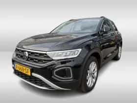 Volkswagen T-Roc (2024) thumbnail 3