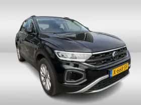 Volkswagen T-Roc (2024) thumbnail 5