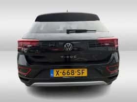 Volkswagen T-Roc (2024) thumbnail 10