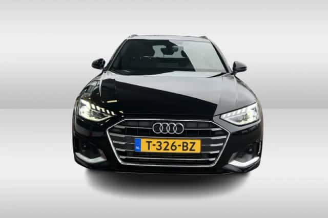 Audi A4 (2023) thumbnail 3