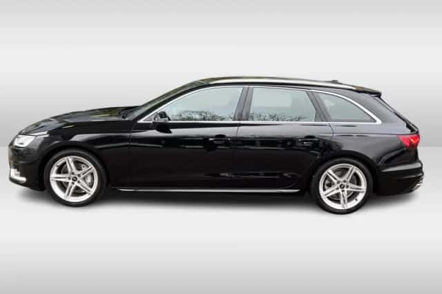 Audi A4 (2023) thumbnail 5