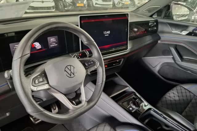 Volkswagen Tiguan (2025) thumbnail 6