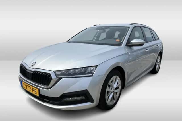 Škoda Octavia (2024) thumbnail 3