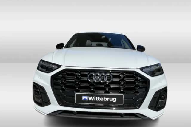 Audi Q5 (2023) thumbnail 4