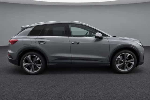 Audi Q4 e-tron (2022) thumbnail 6