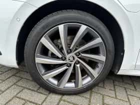 Škoda Octavia (2021) thumbnail 12