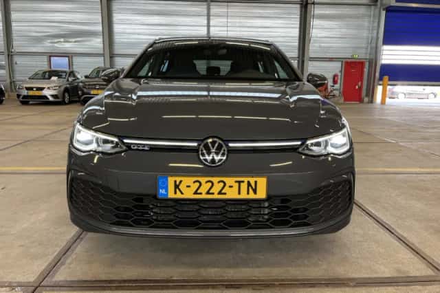 Volkswagen Golf (2021) thumbnail 4