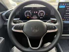 Volkswagen T-Roc (2025) thumbnail 13