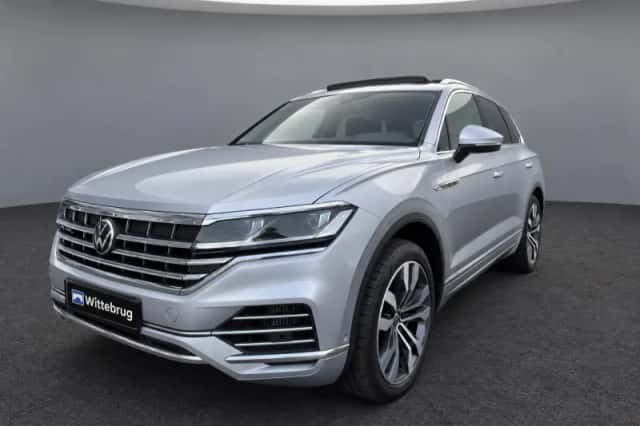 Volkswagen Touareg (2022) thumbnail 3