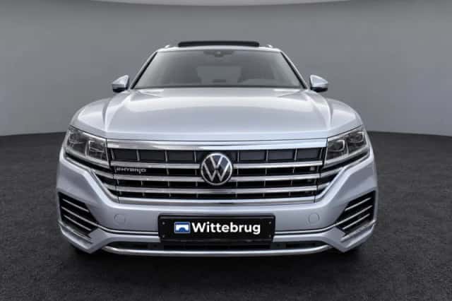 Volkswagen Touareg (2022) thumbnail 4