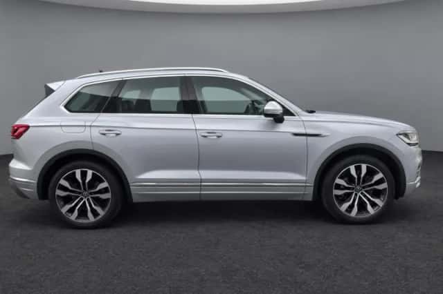 Volkswagen Touareg (2022) thumbnail 6