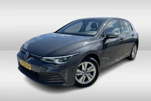 Volkswagen Golf (2021) thumbnail 3