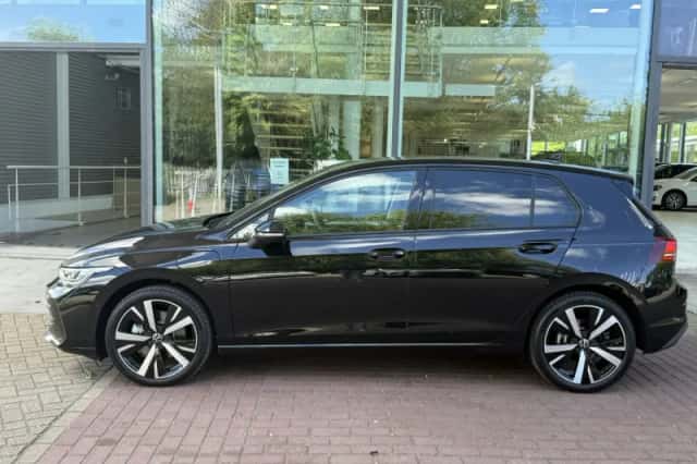 Volkswagen Golf (2026) thumbnail 4