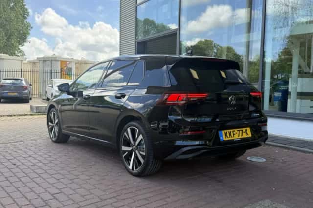 Volkswagen Golf (2026) thumbnail 5