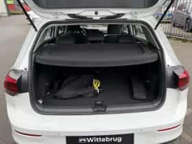 Volkswagen Golf (2021) thumbnail 34