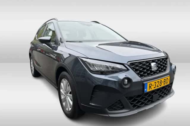SEAT Arona (2022) thumbnail 5
